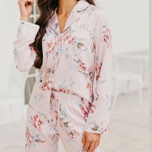 Le Rose Christina Veiled Rose Pajama Set